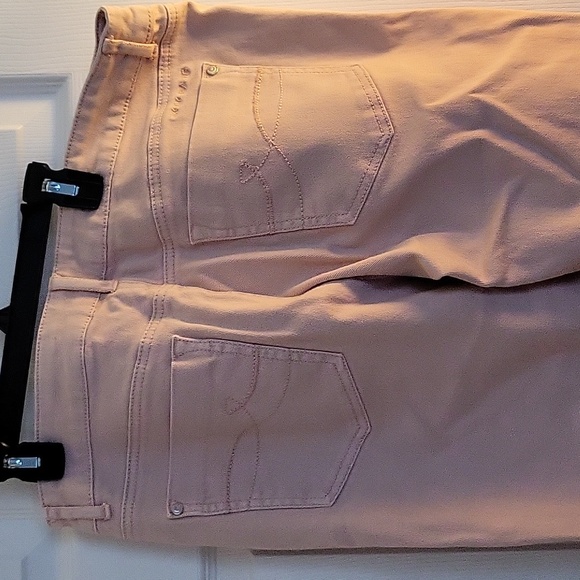 DKNY pink jeans - Picture 3 of 3